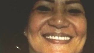 dollie luzung – mature horny lady playing on webcam