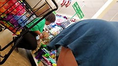 bbw bends over in short dress