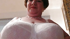 chris44g white girdle