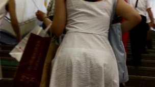 透け透け下着のお姉さんを追跡