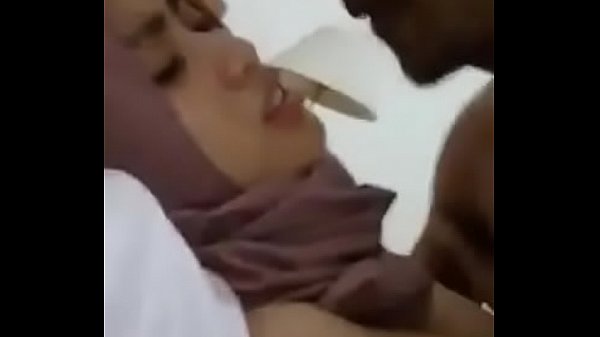 mahasiswi udah ga tahan pengen ngentot sampe lupa copot hijab – https://ouo.io/siyden