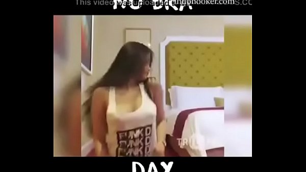 hot chick dance no bra