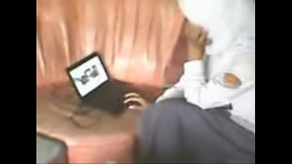 indonesia- tempeh mulia bergetar jilbab hijab