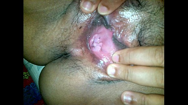 indonesian mami show off wet pussy