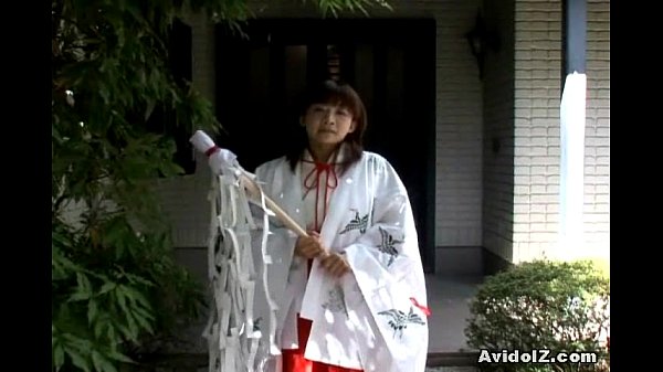 cute asian double blowjob and cum slurp!