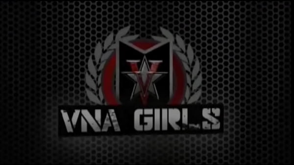 asian cougar persuasion maxine x squirting with her hitachi and dildos