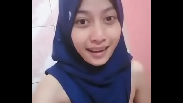 malaysian showing pussy to her boyfriend