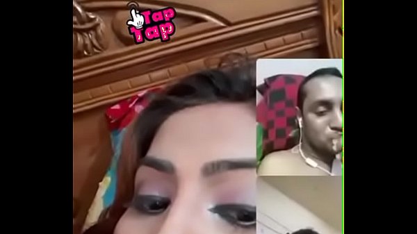 rasmi alon-রেশমি মোস্তফার ঐটা চুষতে চায় কিভাবে দেখুন