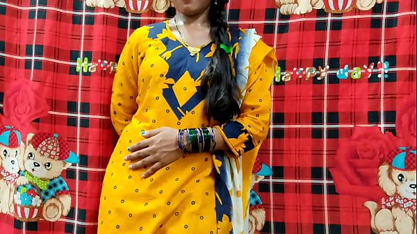 येलो ड्रेस पहनी नई भाभी को  अपने रूम बुलाकर पड़ोस ने चोदा(डर्टी टॉक)