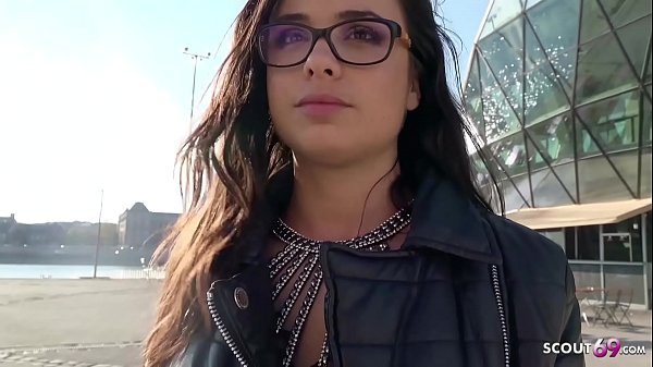 german scout – teeny mit zahnspange bei casting anal gefickt