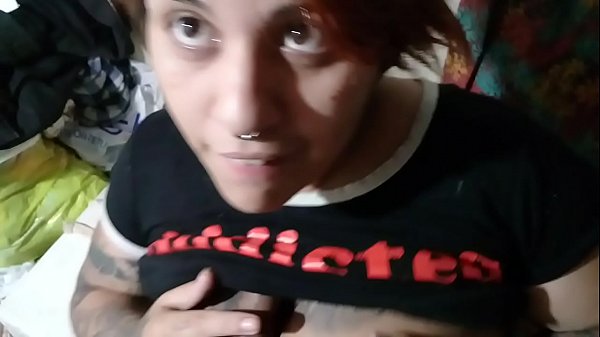 pendeja bien puta argentina chupandole la pija al ex y haciendole una turca pov. mas en el link del perfil!