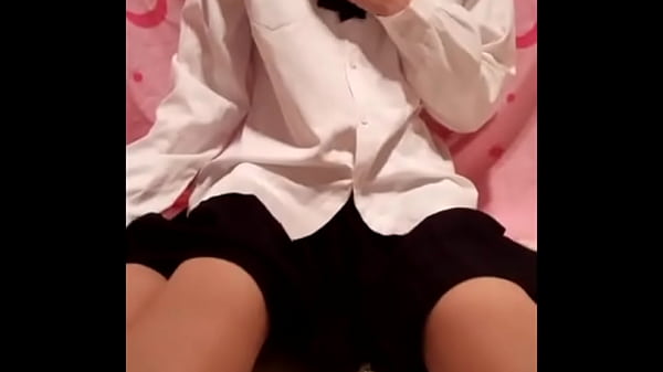 petite chinese with dildo masturbate