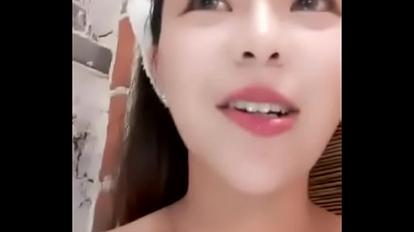 骚气妹子理发店3p啪啪大秀