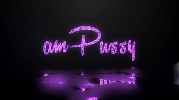 petite pinay teen girl masturbates on the floor