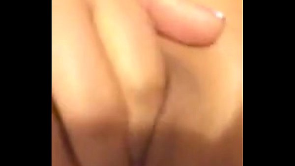 تصوير فيديو لبنت تبعبص في كسها النار