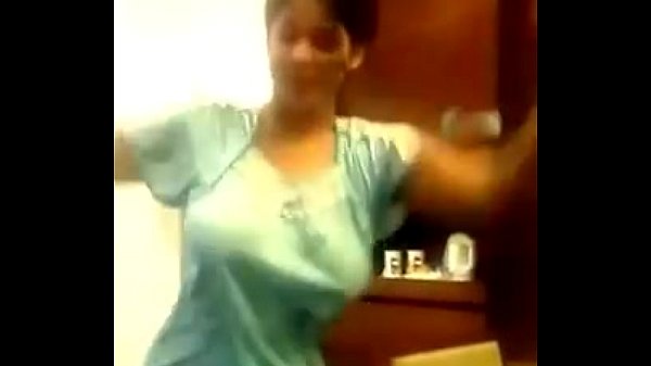 hot sexy indian-desi bouncing boobs dance- rare high