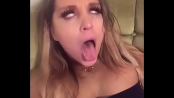 slutty ahegao girl wants dick