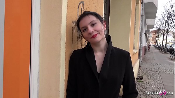 german scout – kunst studentin anna anal gefickt bei casting
