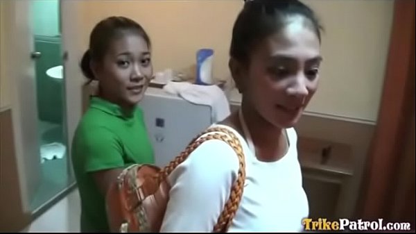 thick-assed filipina babe offers up pussy to horny tourist