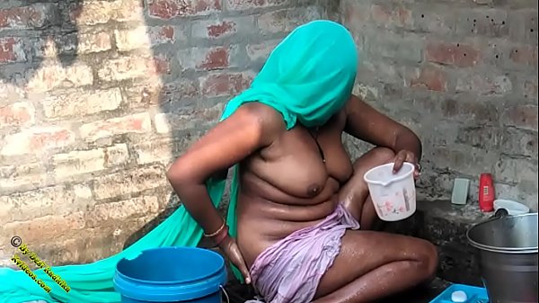 indian village desi bathing video in hindi desi radhika