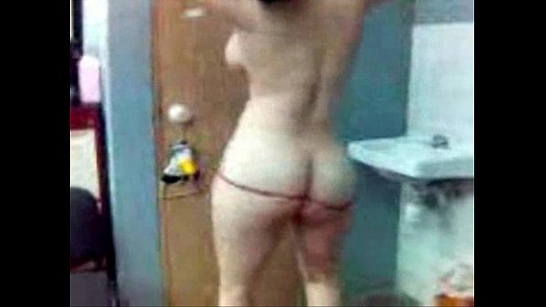 arab busty slut in dirty dance showing boobs and shake her ass