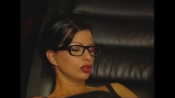 vom vater der besten freundin im auto gefickt – deutsch