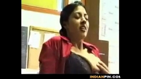 indian secretary sucking and fucking