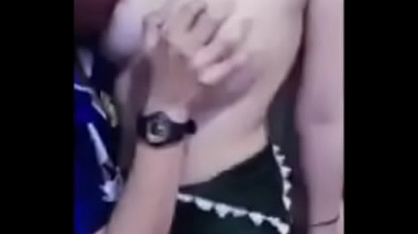 กลุ่มลับไลฟ์สดคู่เทพสาวเงี่ยนจัดเบ็ดขยี้หัวนมให้เทพดูด