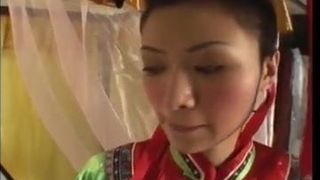chinese emperor fucks cocubines