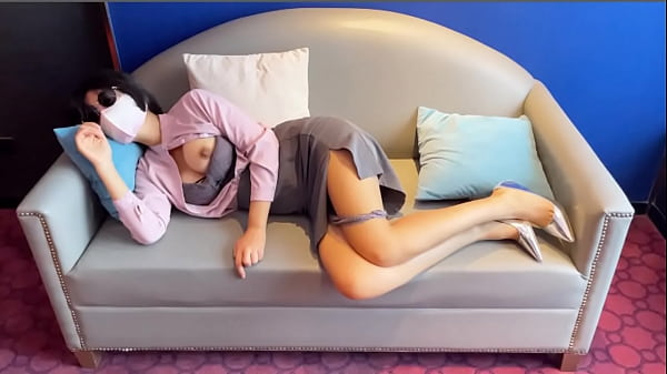 「国产」房产女销售故意勾引让客户的大肉棒慢慢的调教