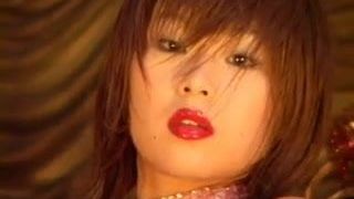 komori miki nude circus